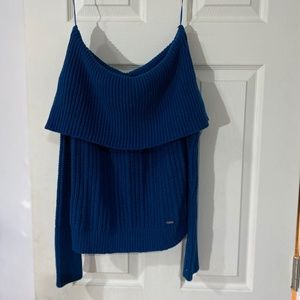 Off-shoulder sweater